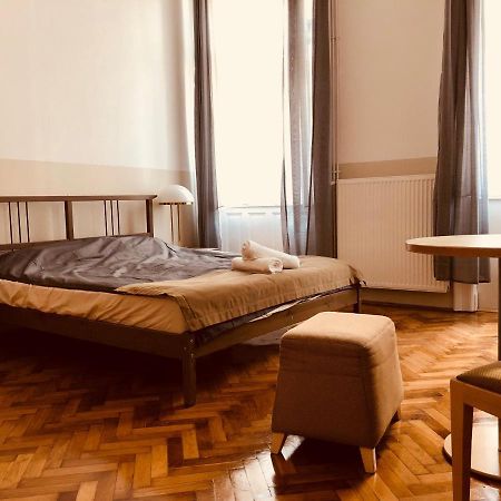 Downtown Apartment Boedapest Buitenkant foto
