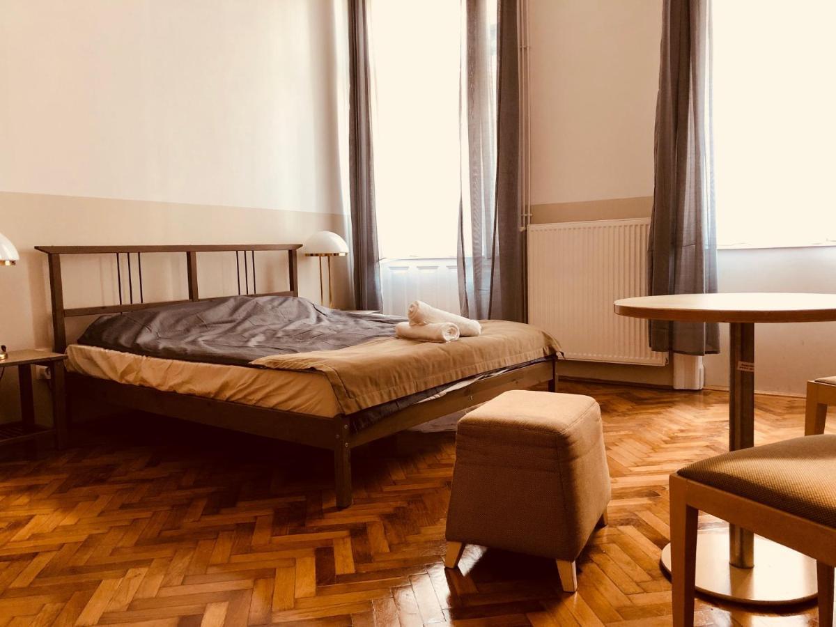 Downtown Apartment Boedapest Buitenkant foto